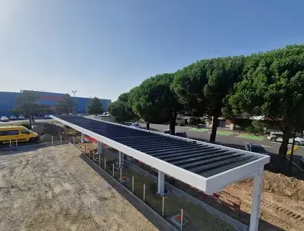 auvent métallique à Château-Gontier-sur-Mayenne - image 2