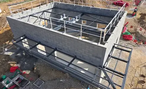 auvent métallique à Château-Gontier-sur-Mayenne - image 3