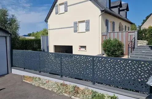 auvent métallique à Fougères - image 2