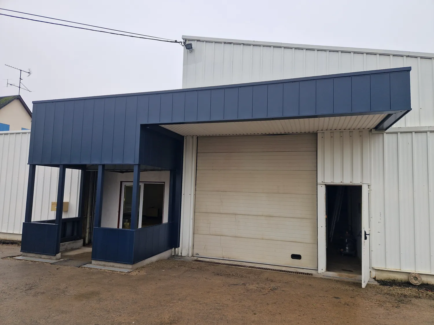 extension batiment laval