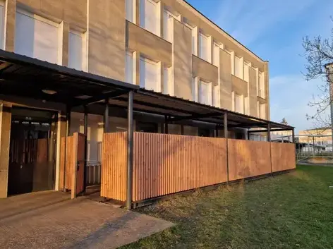 ombrière photovoltaïque à Château-Gontier-sur-Mayenne - image 2