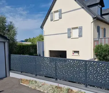 ombrière photovoltaïque Fougères-1